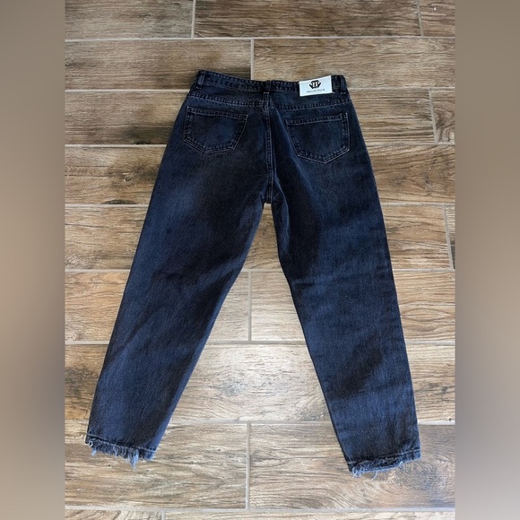 Phillip Plein women’s “ mom style” black jeans - Picture 2 of 7